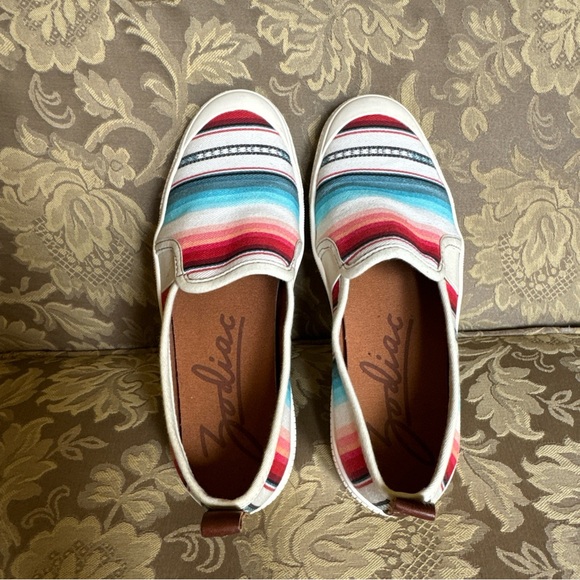 Zodiac multicolor canvas slip on sneakers women size 8.5 M - Picture 5 of 11